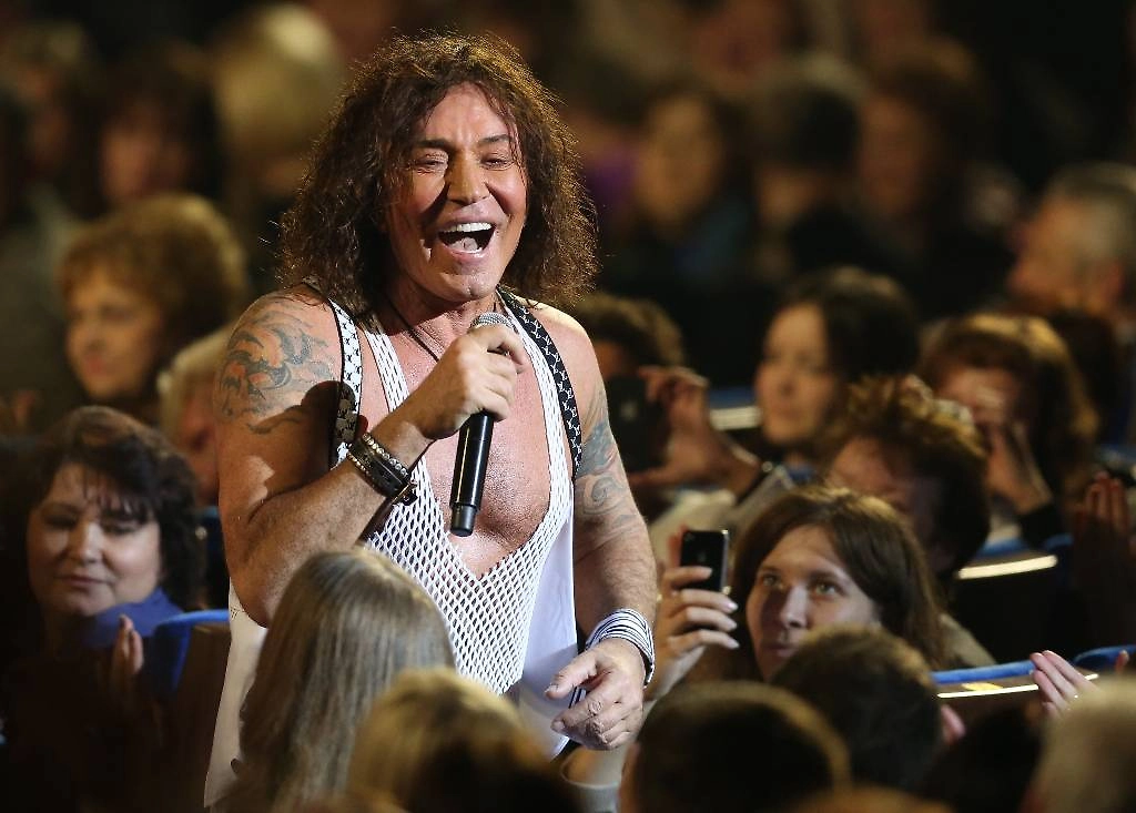 Самые эпатажные выходы Валерия Леонтьева на сцену за 50 лет карьеры. Фото © ТАСС / Вячеслав Прокофьев