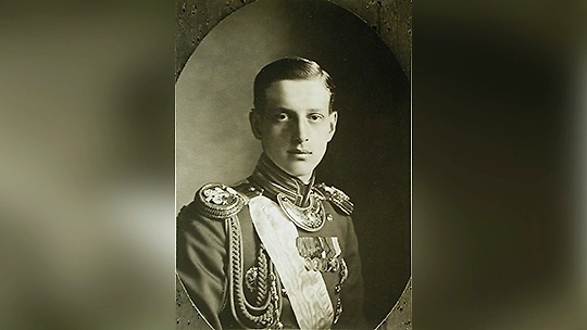 Где жила дочь Распутина в эмиграции: Матрёна Распутина. Великий князь Дмитрий Павлович. Фото © Wikipedia 