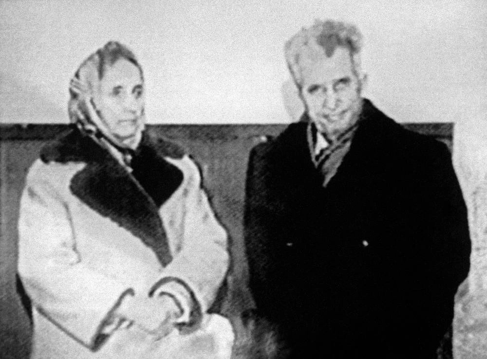 Революция в Румынии 1989 года: казнь Елены Чаушеску. Фото © ТАСС / ITAR-TASS