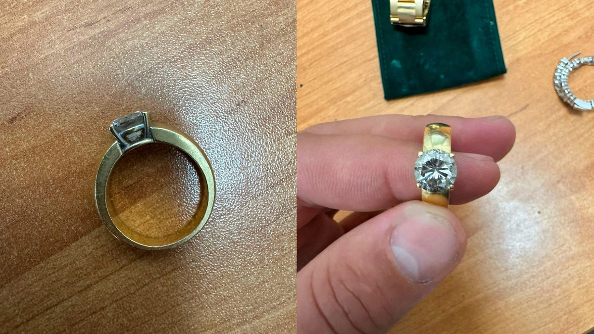 Незадекларированные ювелирные изделия, найденные у женщины в аэропорту Сочи. Коллаж © Предоставлен Life.ru