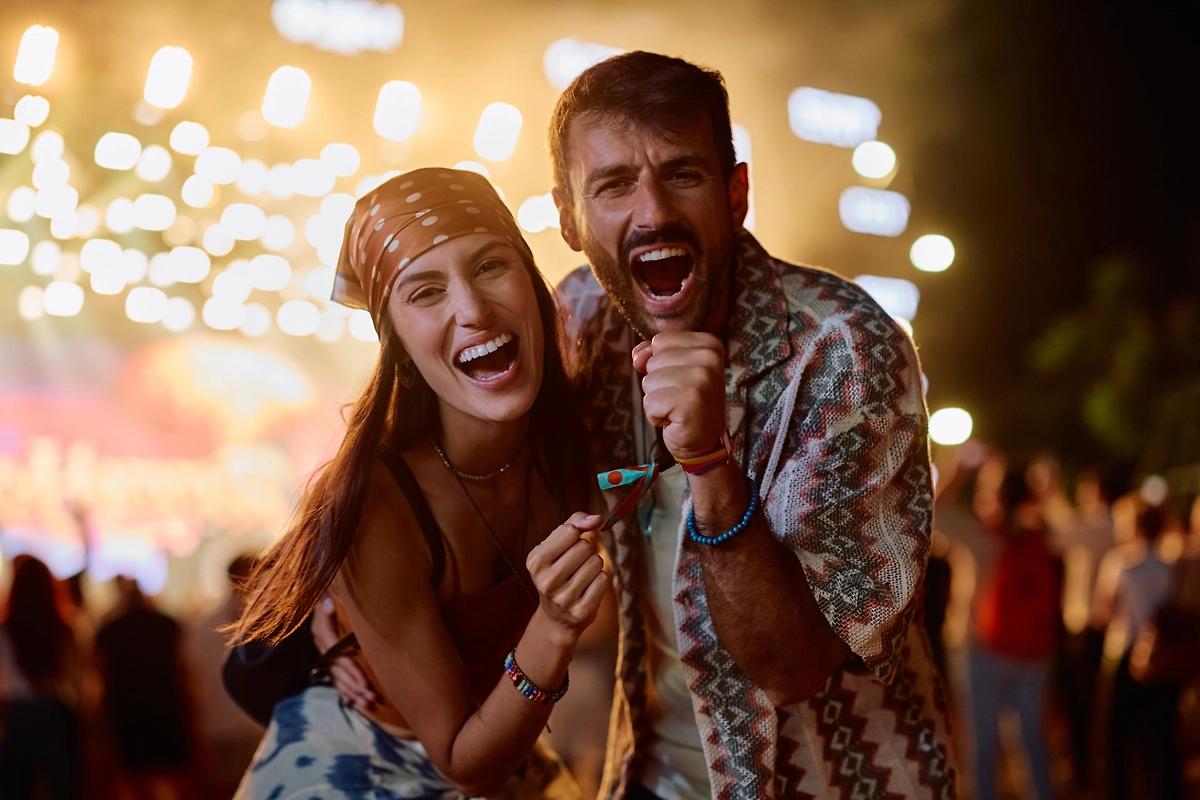 Почему фанаты нападают на своих кумиров: комментарий клинического психолога. Фото © Shutterstock / FOTODOM / Drazen Zigic