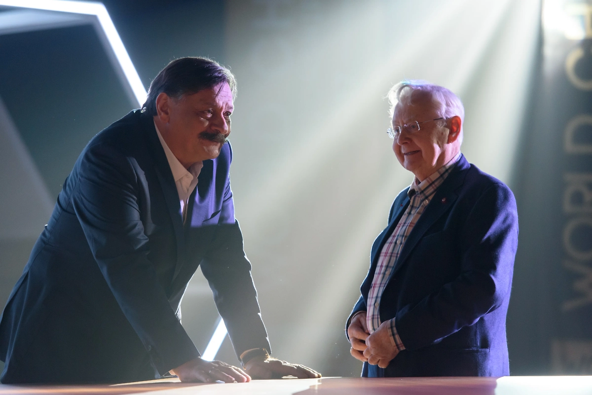 Последняя сыгранная Олегом Табаковым роль: «Кухня. Последняя битва» в 2017 году. Фото © Кадр из фильма «Кухня. Последняя битва», режиссёр Антон Федотов / Kinopoisk