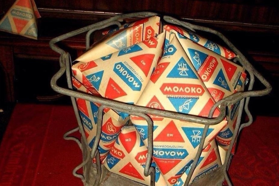 Молочные пирамидки: воспоминания из СССР. Фото © VK / Мы из СССР — Вспомним лучшее