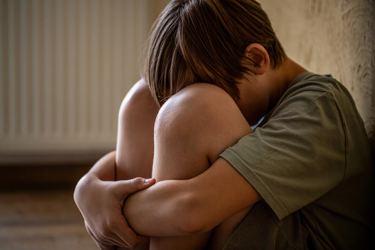 Как фраза «мальчики не плачут» испортила жизнь миллионам мужчин. Фото © Shutterstock / FOTODOM / Body Stock