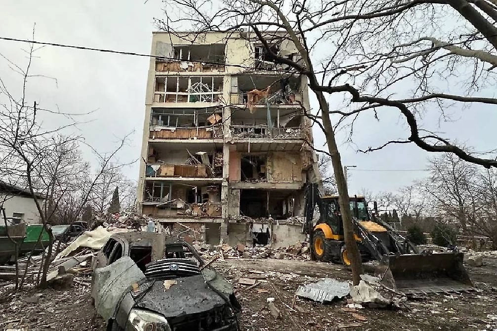 В Севастополе ввели режим ЧС после взрыва в пятиэтажке

