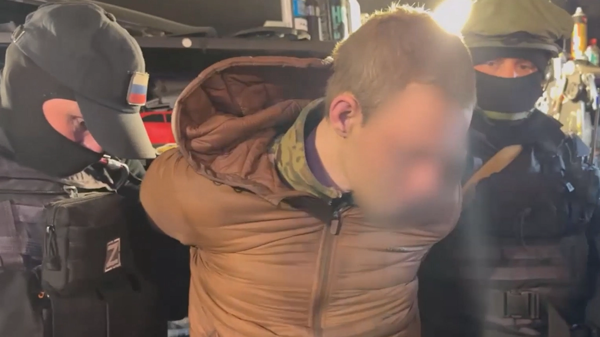 В Таганроге задержали подозреваемого в администрировании хакерской площадки LeakBase. Обложка © Telegram / Ирина Волк