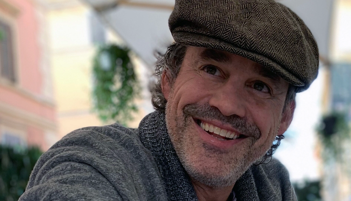 Обложка © Wikipedia / NicholasBrendon