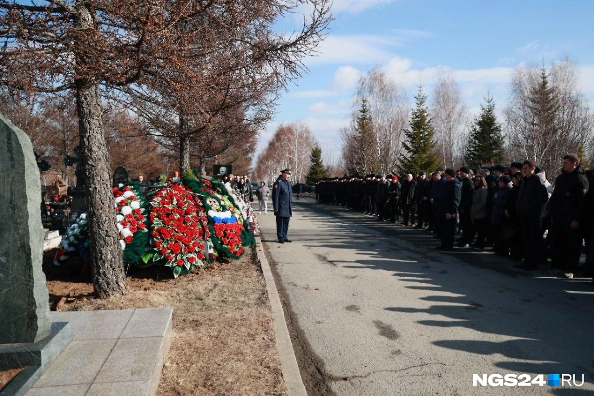 Похороны Юрия Швыткина. Фото © ngs24.ru / Мария Ленц