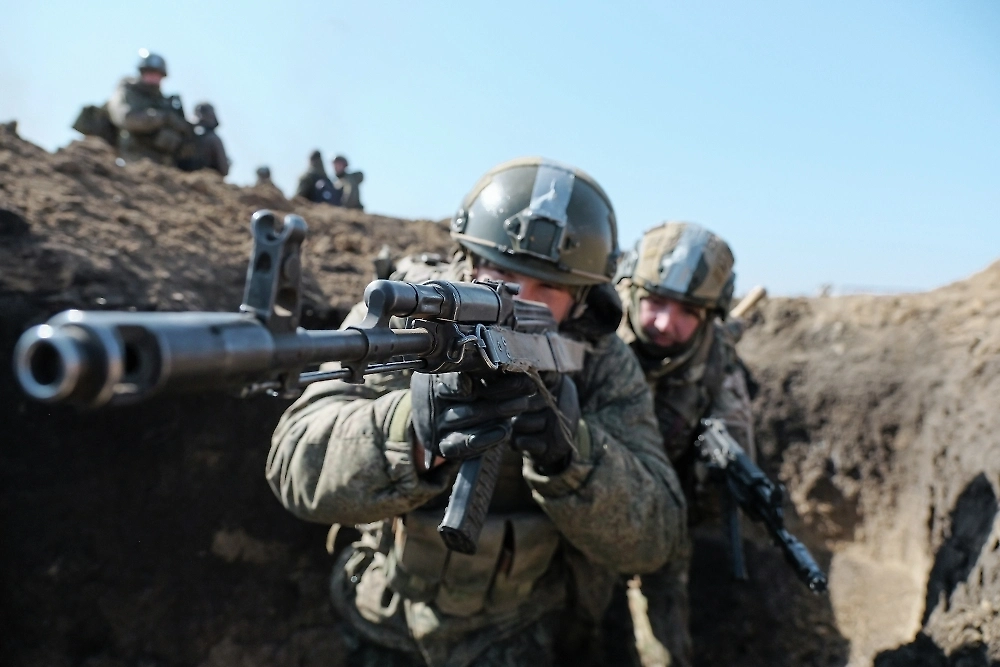 ВС РФ берут под контроль север ДНР, а ВСУ остаётся без топлива. Обложка © РИА «Новости» / Сергей Мирный