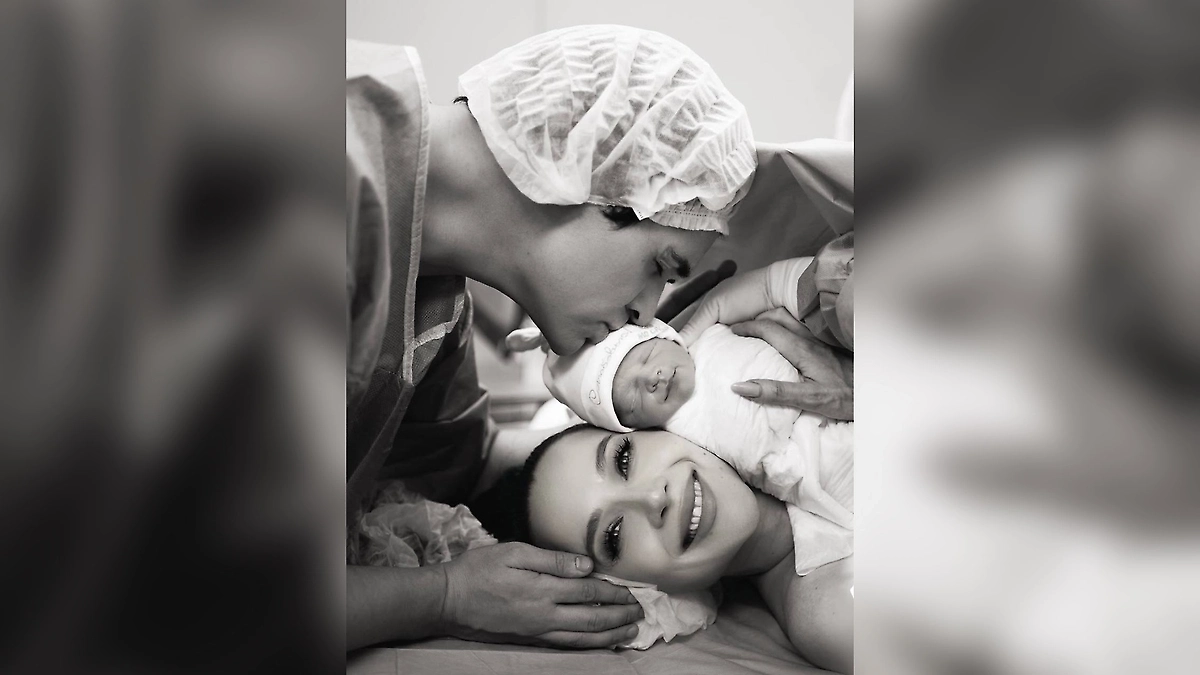 Лерчек и её родившийся сын. Обложка © Instagram (признан экстремистской организацией и запрещён на территории Российской Федерации) / @im__lu_