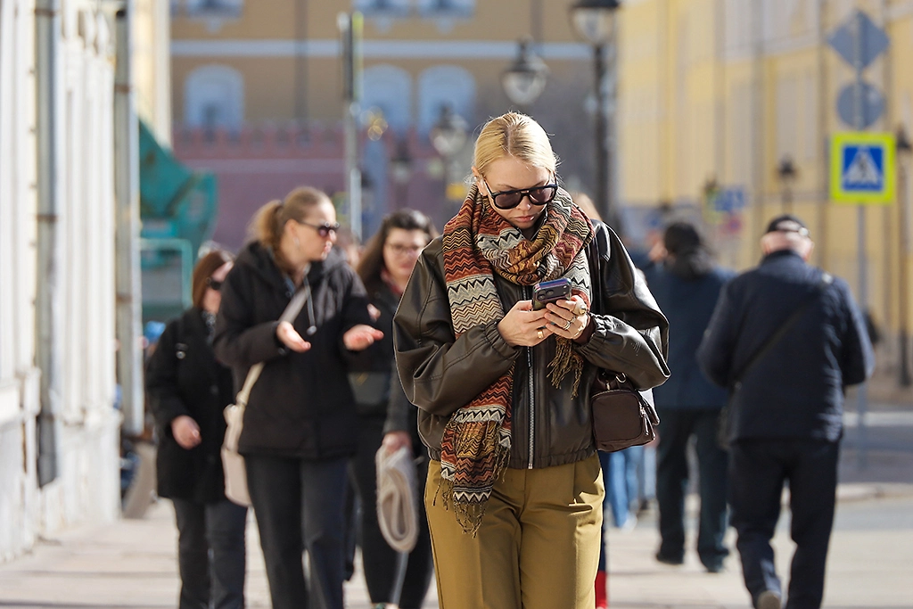 Москвичи используют ИИ для путешествий. Обложка © ТАСС / Олег Елков