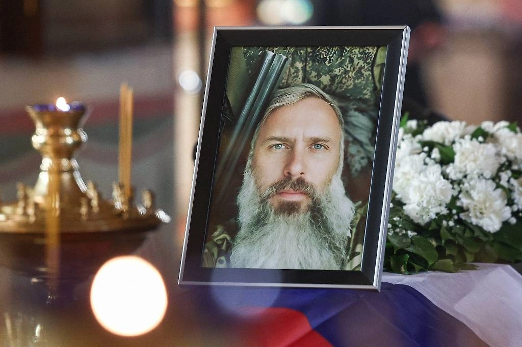 Фотография с прощания с Евгением Николаевым. Обложка © ТАСС / Софья Сандурская