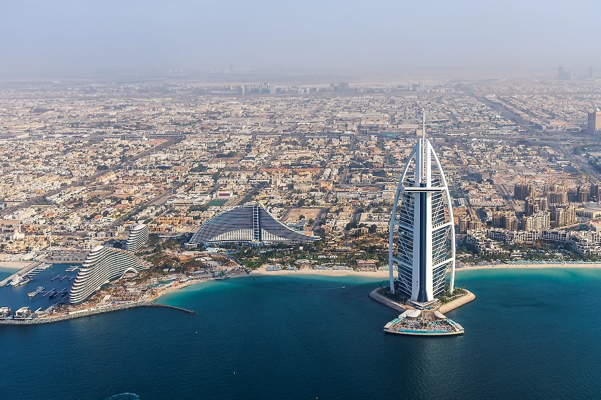 В ОАЭ 160 человек пострадали при ударах Ирана