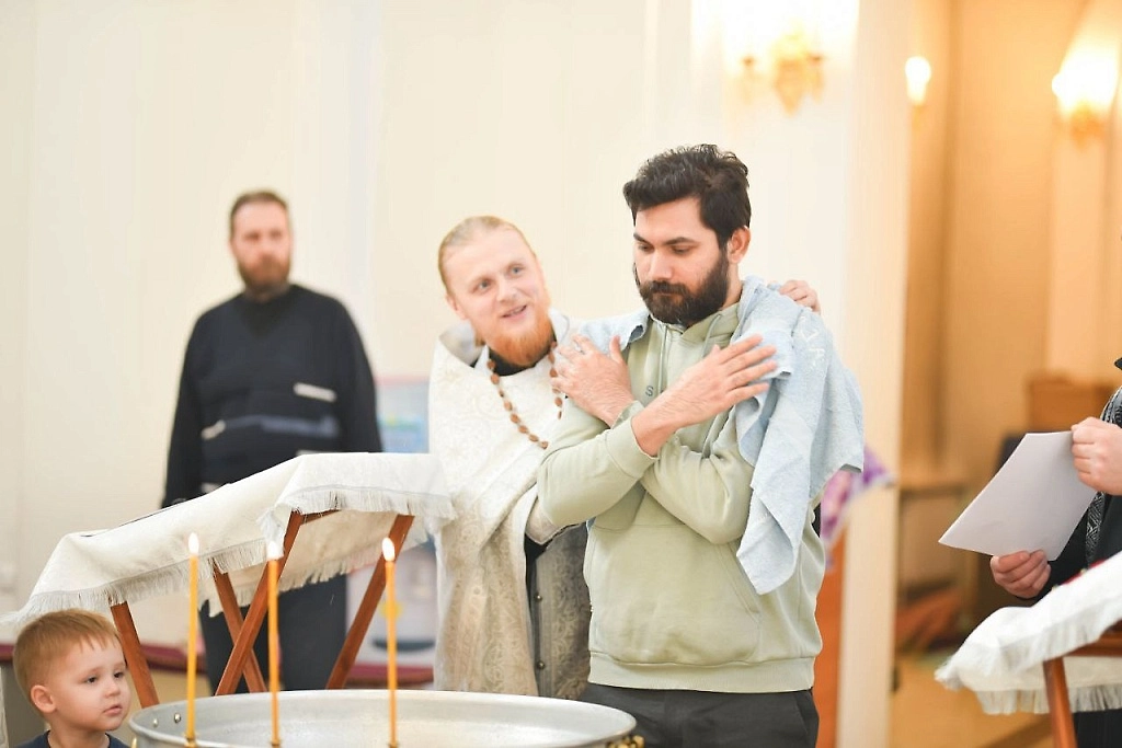 Индус крестился в Челябинске. Фото © Челябинская митрополия