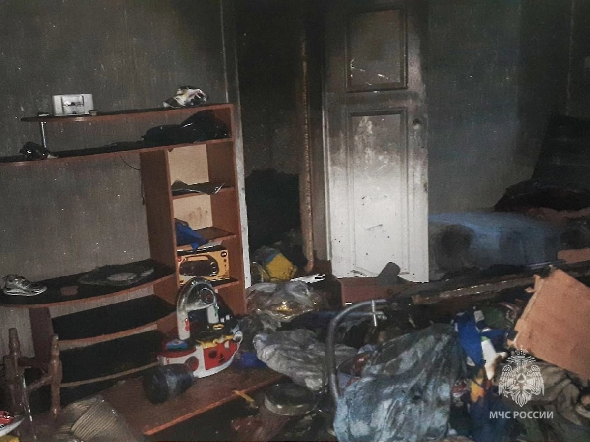 Двое детей погибли при пожаре в жилом доме в Курганской области. Фото © VK / ГУ МЧС России по Курганской области