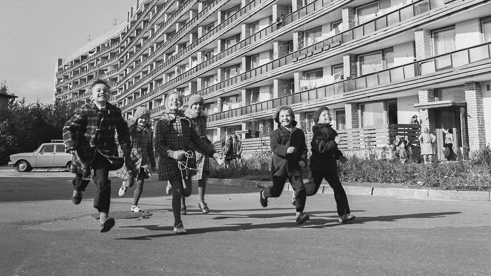 Советская школа против смартфона: что лучше развивает мозг ребёнка? Фото © ТАСС / Виктор Лисицын