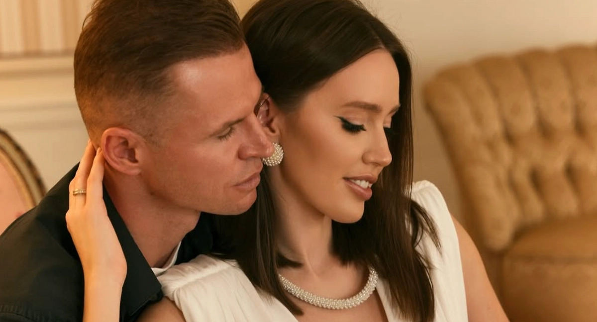 Анастасия Костенко и Дмитрий Тарасов. Фото © Instagram (признан экстремистской организацией и запрещён на территории Российской Федерации) / kostenko.94 tarasov23