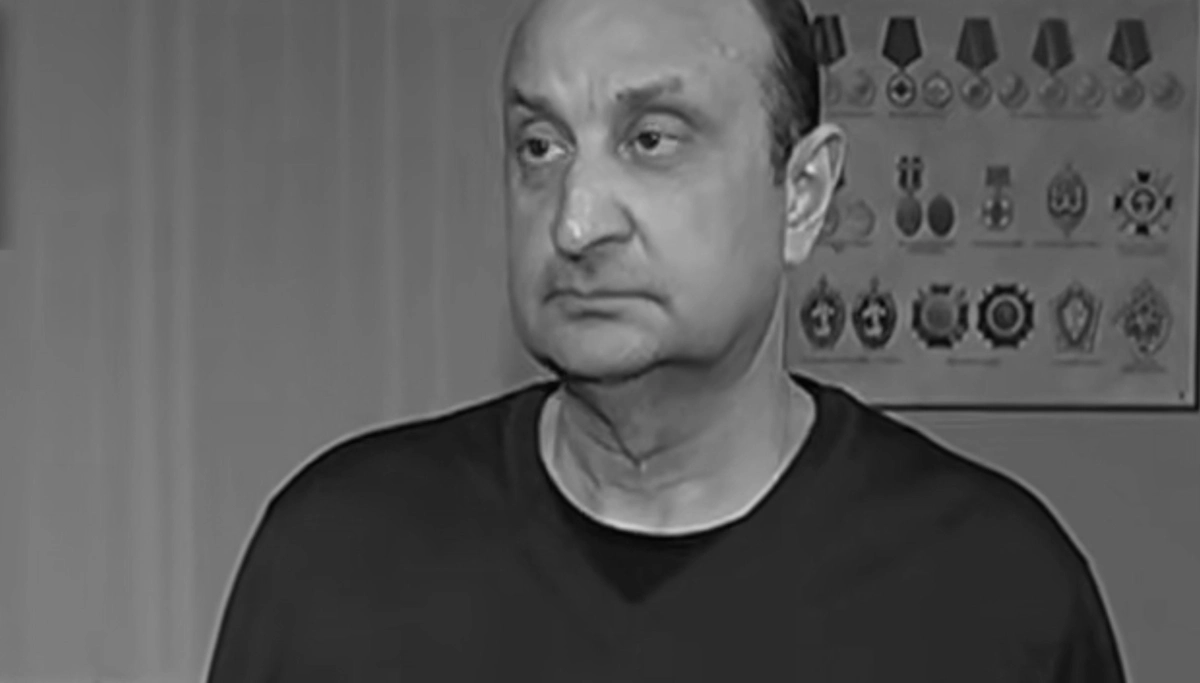 Вор в законе Батя (Омари Тоточия). Обложка © Youtube / ПРАЙМ КРАЙМ