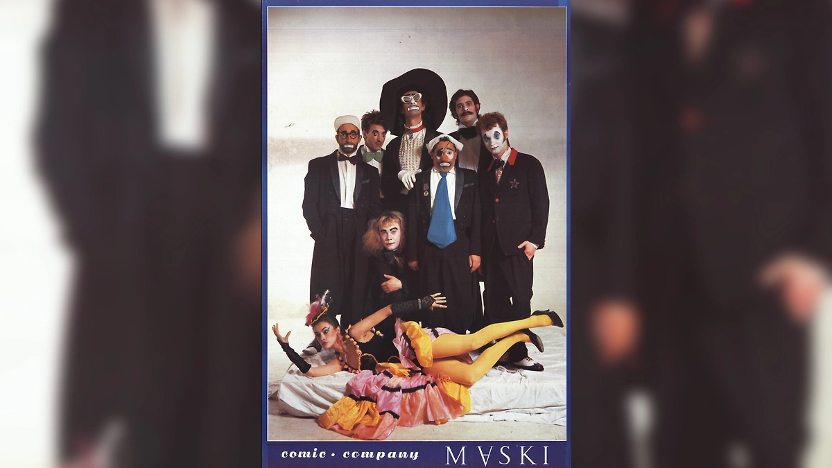 Афиша «Маски-шоу». Фото © Facebook (признан экстремистской организацией и запрещён на территории Российской Федерации) / Георгий Делиев