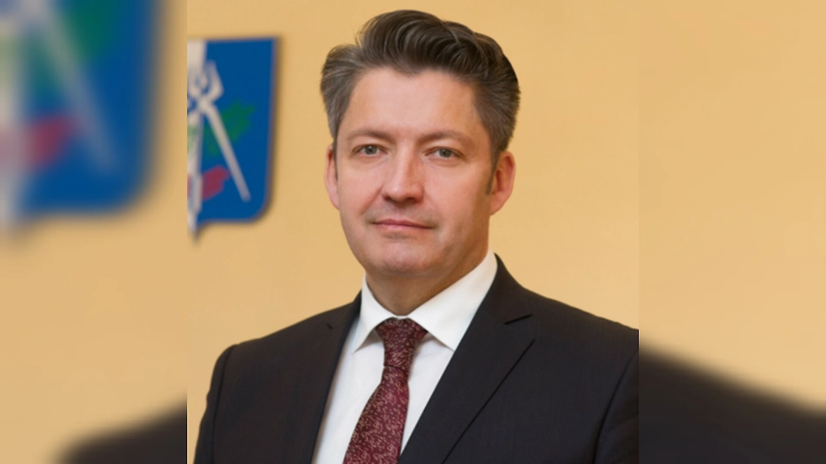 Бывший глава Ижевска Олег Бекмеметьев. Обложка © Wikipedia / Izh.ru