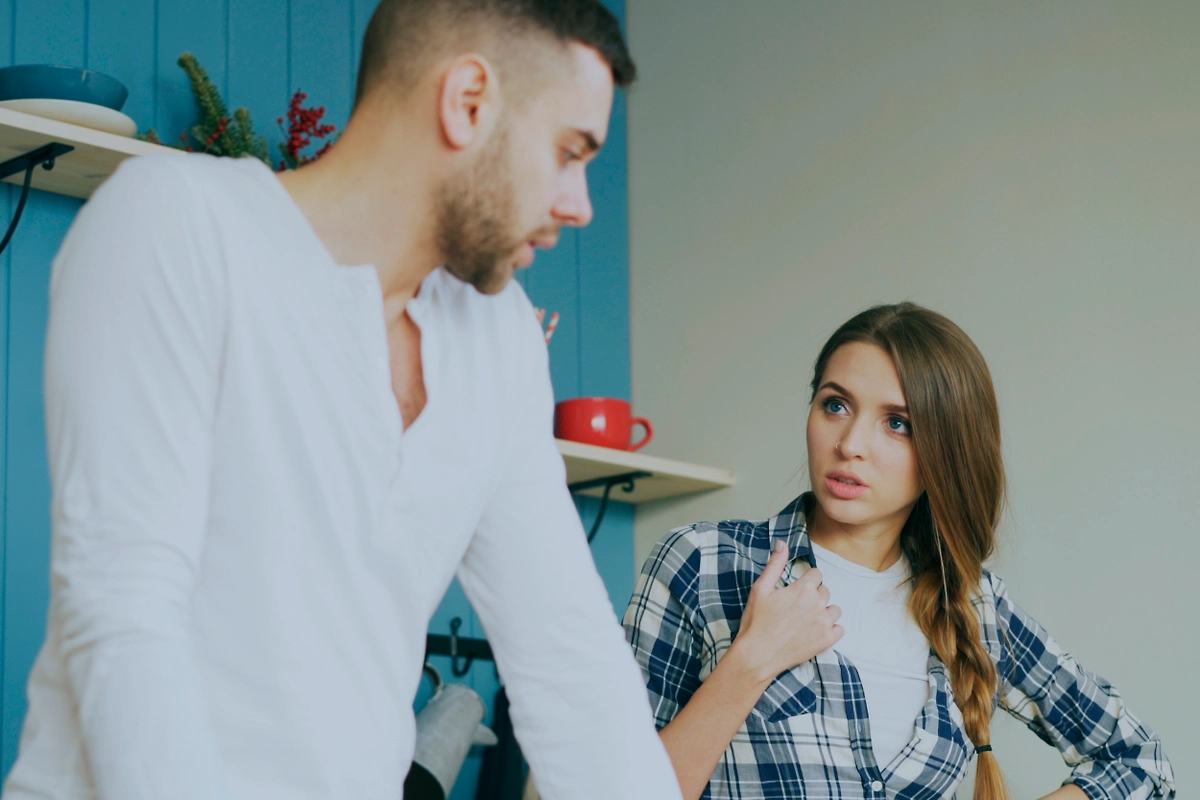 Поздравления с 8 марта которые раздражают женщин. Фото © Shutterstock / FOTODOM / silverkblackstock