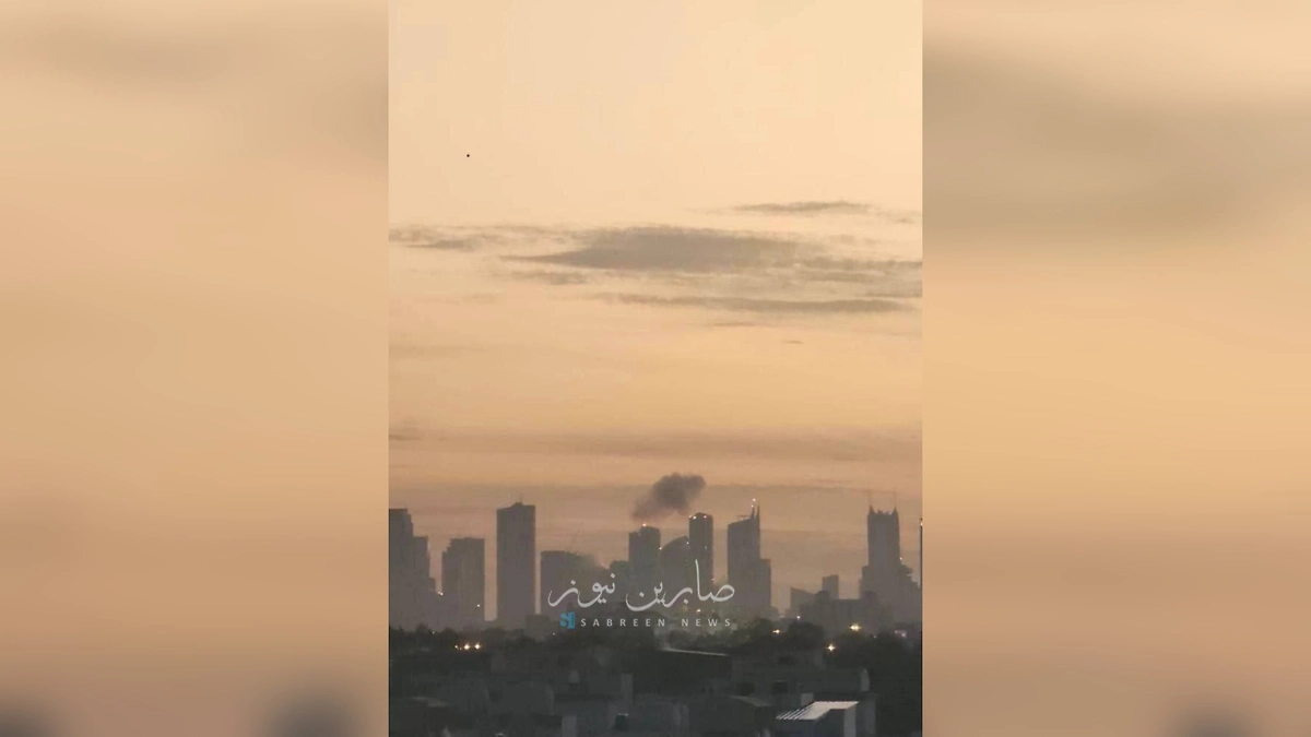 Удар по зданию с американскими военными в Бахрейне. Фото © Telegram / Sabereen news