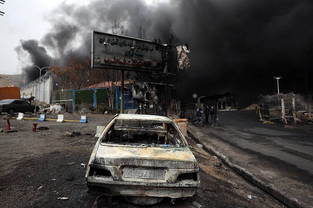Обложка © ТАСС / EPA / ABEDIN TAHERKENAREH