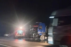 Пять человек погибли в массовом ДТП под Краснодаром с маршруткой и двумя фурами