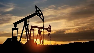 Цена нефти Brent упала ниже $73 за баррель впервые с конца июня