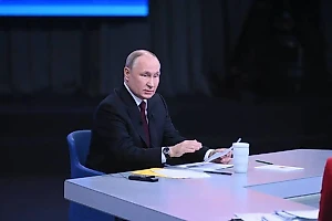 Путин: Добровольцы в СВО должны быть поставлены в одинаковые условия с военными