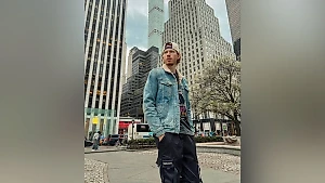 Сбежавший в США внук Пугачёвой внезапно объявился в Казахстане