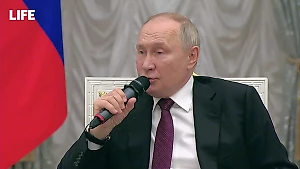 Путин обещал стереть грани для зачисления девушек в Академию ФСБ