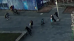 Камеры сняли, как мать закрыла собой двоих детей при ракетной атаке на Белгород