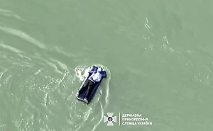 Появилось уморительное видео погони за украинцем-уклонистом на надувном матрасе