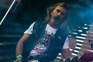 Лидер "Коррозии металла" оштрафован за "нацистский" мерч на концерте в Нижнем Новгороде