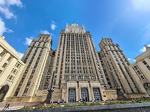 Захарова исключила отказ России от территорий в обмен на замороженные активы