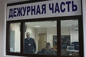 В Москве возбудили дело об избиении сотрудницы полиции прямо в служебном кабинете