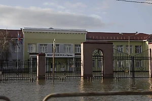 Власти Оренбуржья пообещали построить новую дамбу в Орске