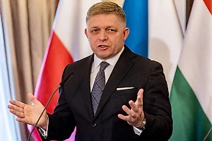 В больнице сообщили, что Фицо находится в сознании и общается с окружением