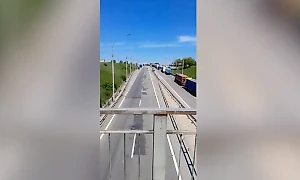 Украинские дальнобойщики устроили масштабные протесты из-за закона о мобилизации