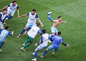 "Зенит" в шестой раз подряд стал чемпионом России по футболу