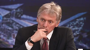 Песков заявил, что мирная инициатива Путина продолжает оставаться на повестке дня