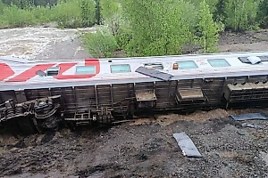 В Коми после схода поезда с рельсов восстановлено движение по одному пути