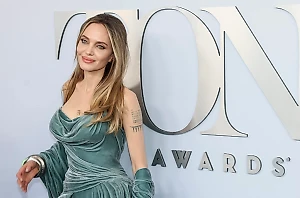 Анджелина Джоли шокировала поклонников экстремальной худобой