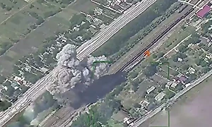 Российский "Искандер" превратил в металлолом эшелон с техникой ВСУ