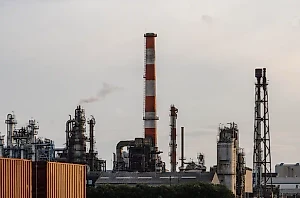 Украина присвоила завод Медведчука и Козака за $5 млн