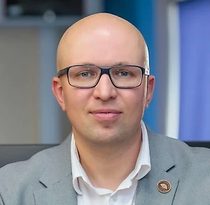 Утешить ребёнка — однократное решение вопроса. К сожалению, родители редко осознают, что травма произошла, кажется, что просто научили малыша оставаться малыша одному.