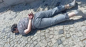 Соседи назвали странным подрывника внедорожника военного в Москве