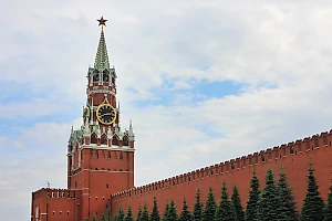 В Кремле надеются услышать разъяснения слов Кулебы о переговорах