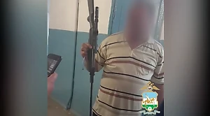 Появилось видео стрельбы "вооружённого нудиста" по игравшим во дворе девочкам в Уфе